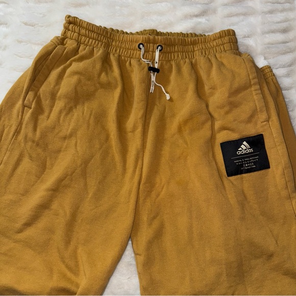 Adidas Sweat Pants Joggers Size L Logo On Front Leg Three Stripe Life Yellow - Picture 3 of 5